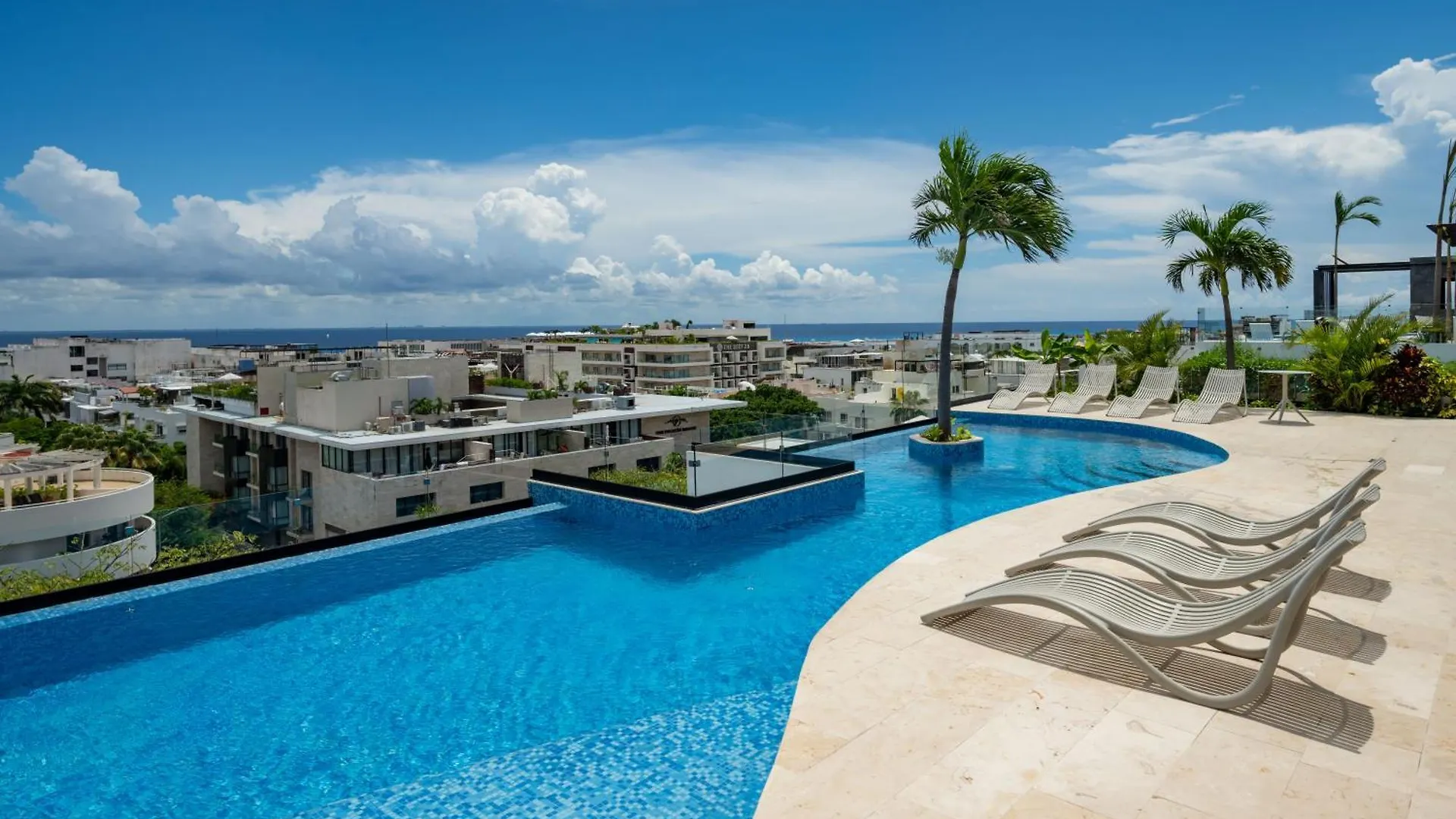 Menesse Liltowm Rooftop Con Vista Al Mar Playa del Carmen Mexico